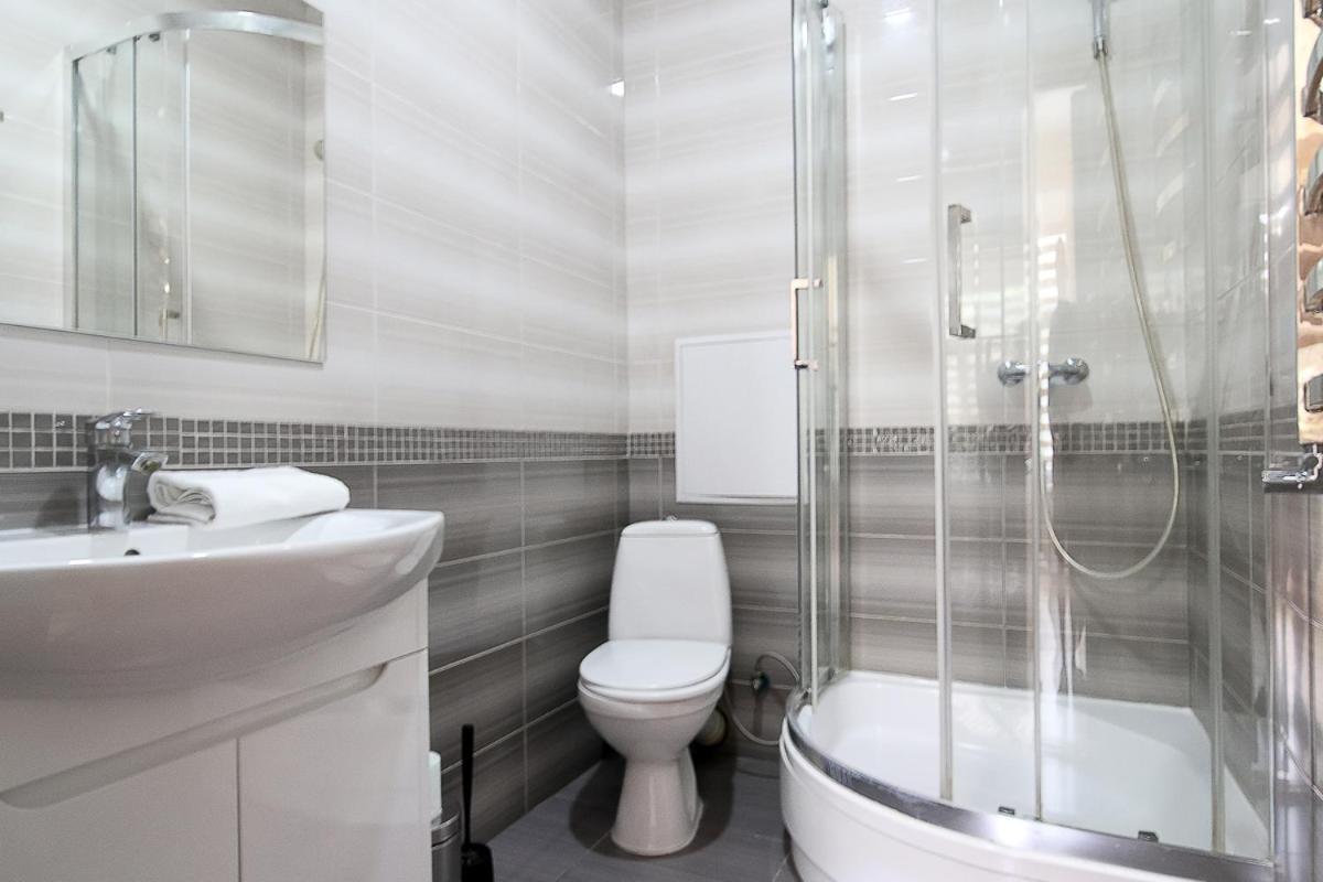 Buk Apartments On Doroshenka 25 Λβιβ Εξωτερικό φωτογραφία