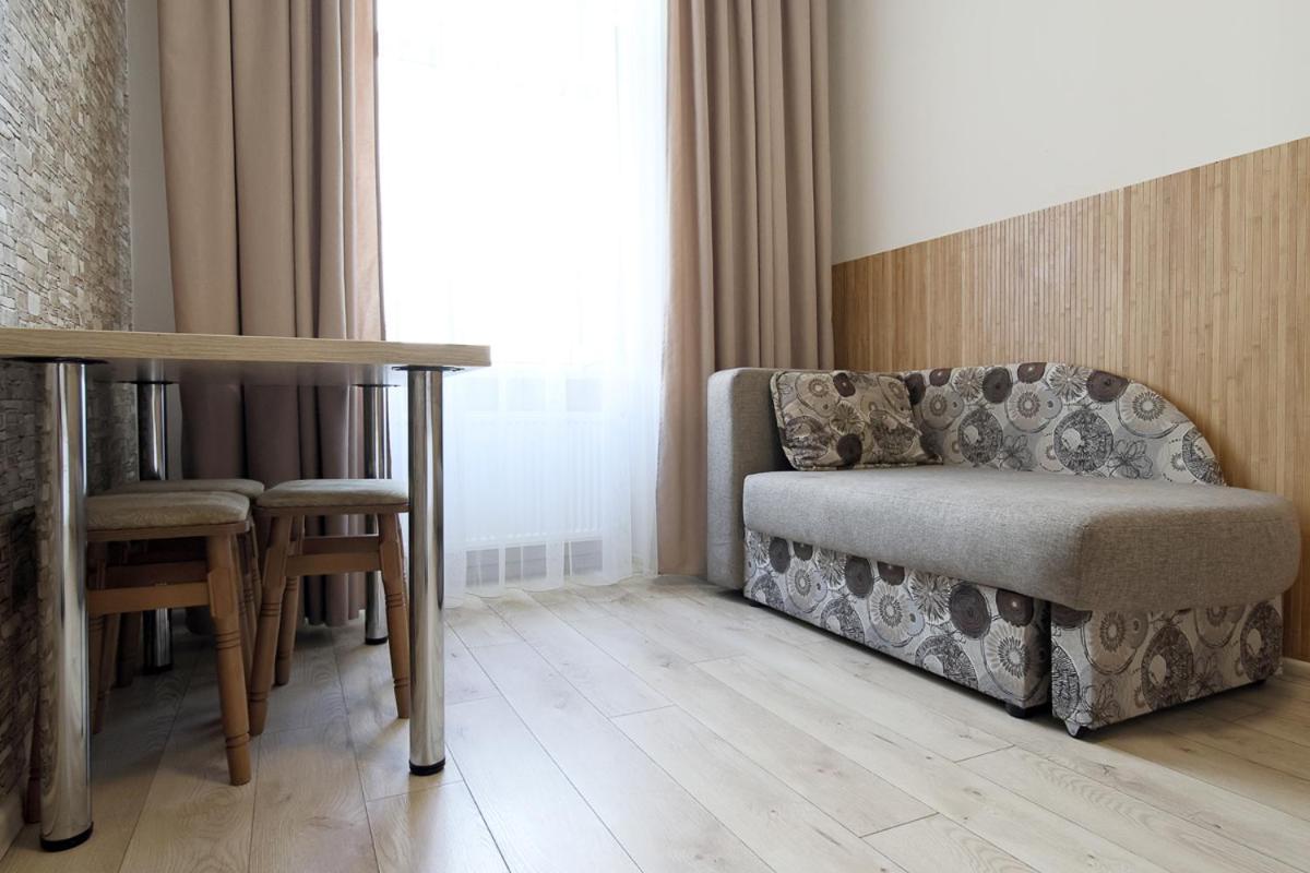 Buk Apartments On Doroshenka 25 Λβιβ Εξωτερικό φωτογραφία